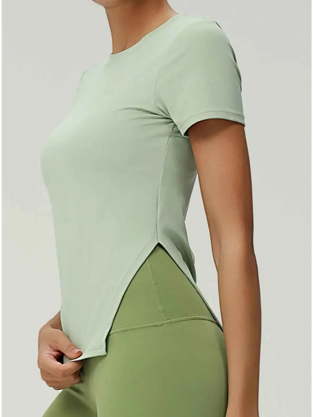 Slit Round Neck Short Sleeve Active T-Shirt