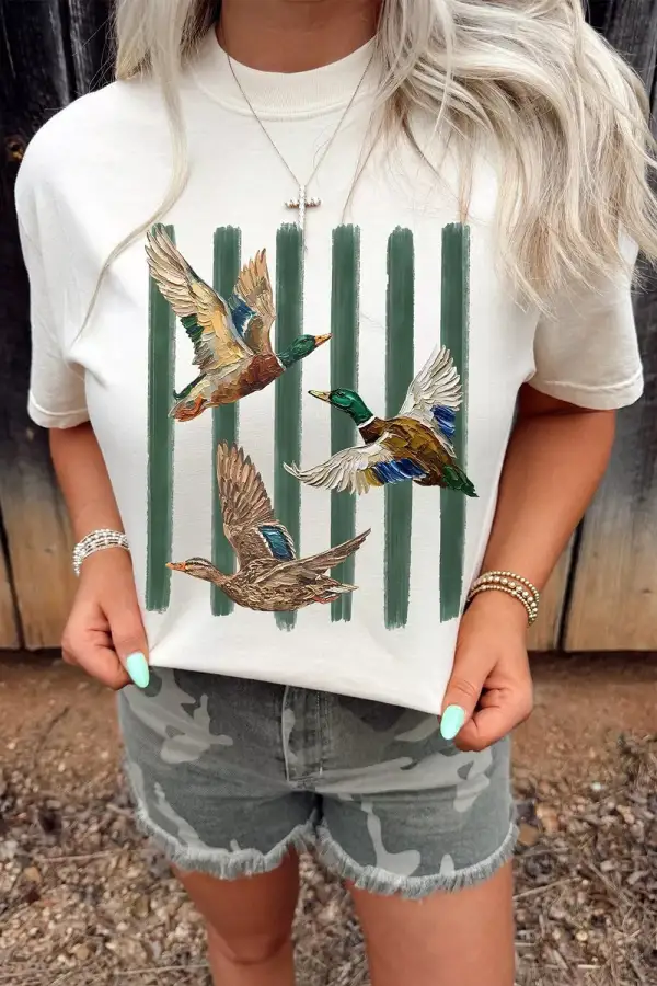 Western Mallard Stripes Graphic Round Neck Tee