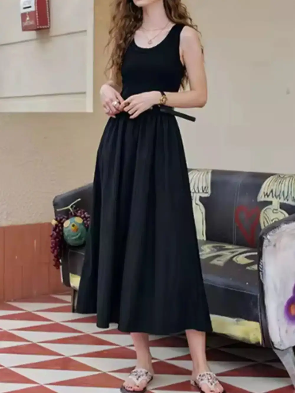 Neck Round Neck Sleeveless Midi Dress