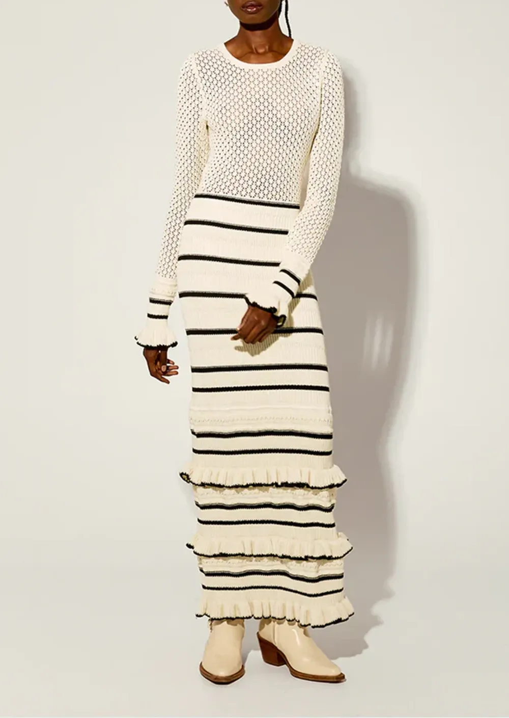 STRIPED ROUND NECK KNIT DRESS