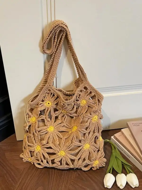 Crochet Daisy Shoulder Bag