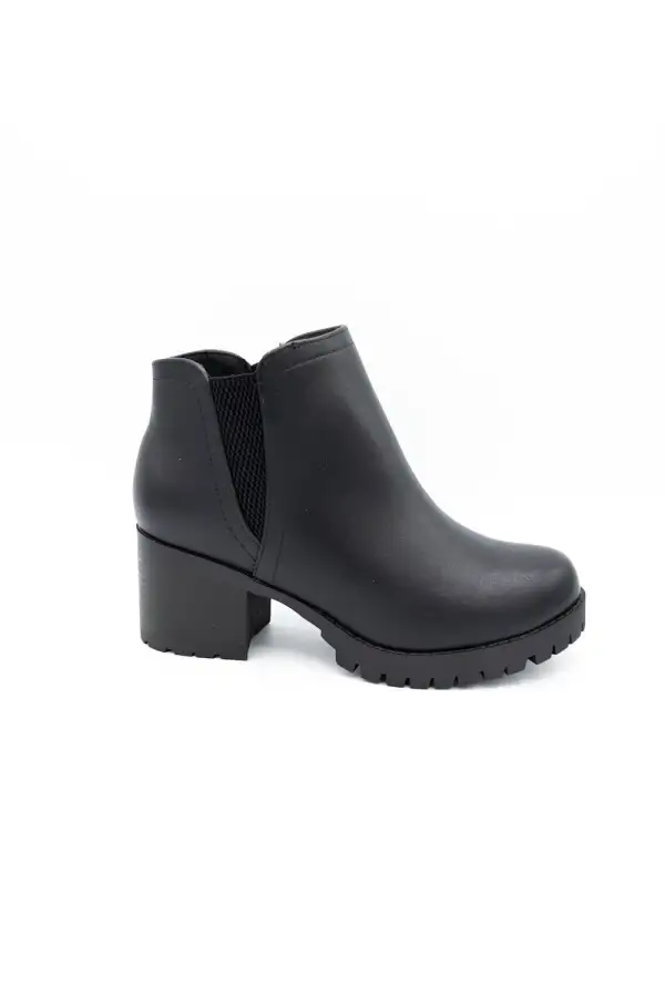 Lug Sole Suede Zip Entry Round Toe Bootie