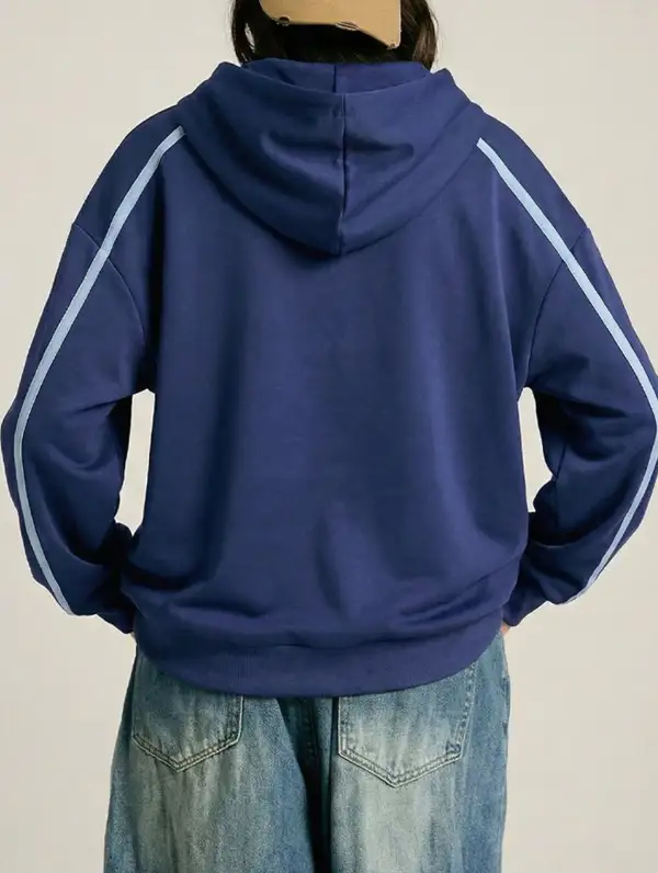 Relaxed Hooded Pullover Sweatshirt