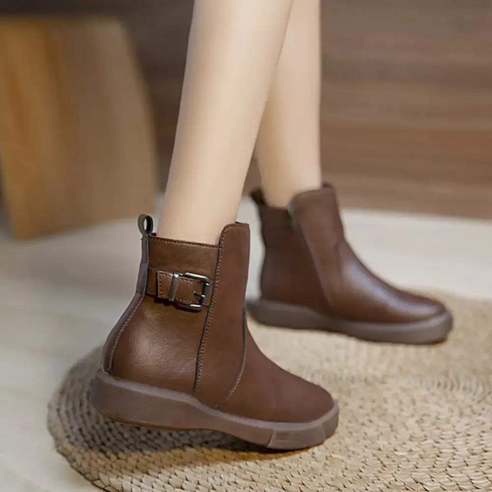 Essential Round Toe Platform Boots