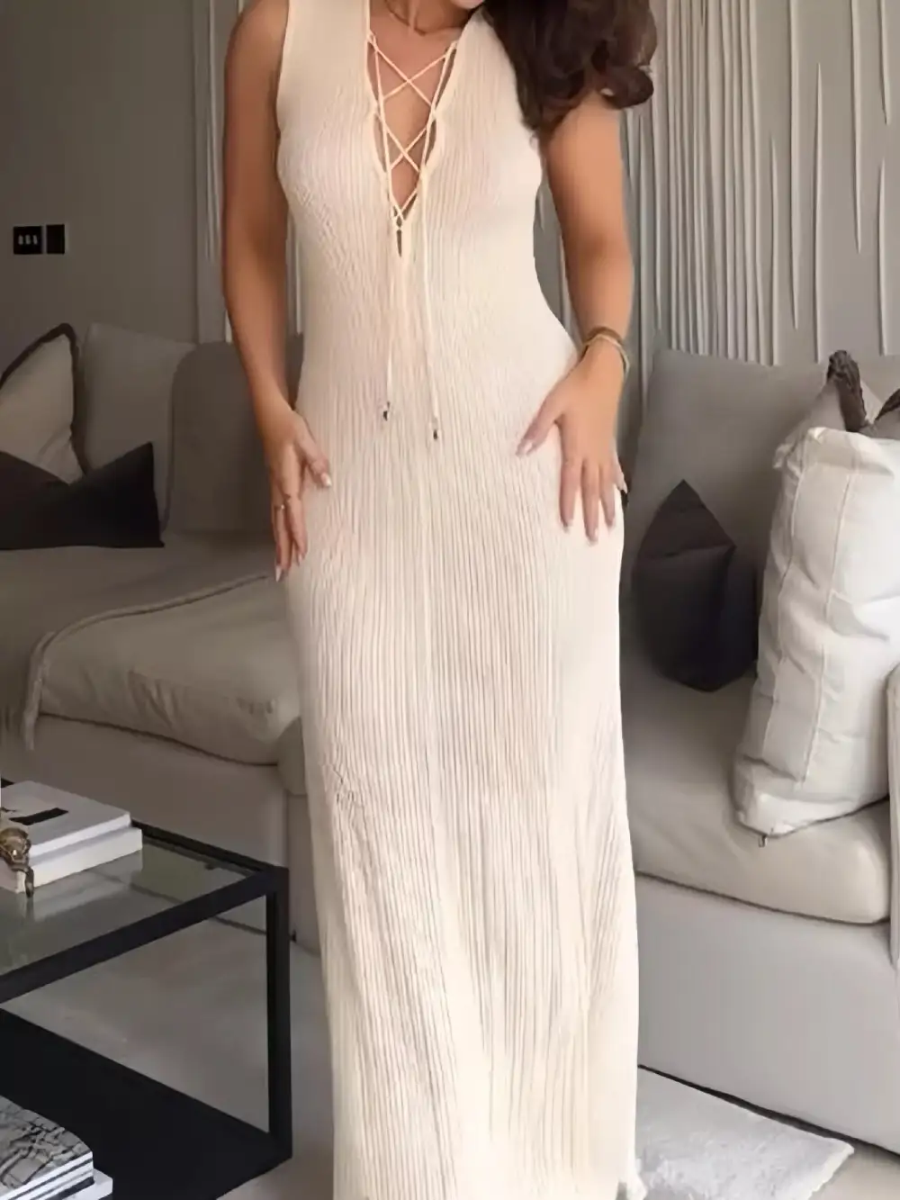 Lightweight Feel Lace Sleeveless Maxi Dress