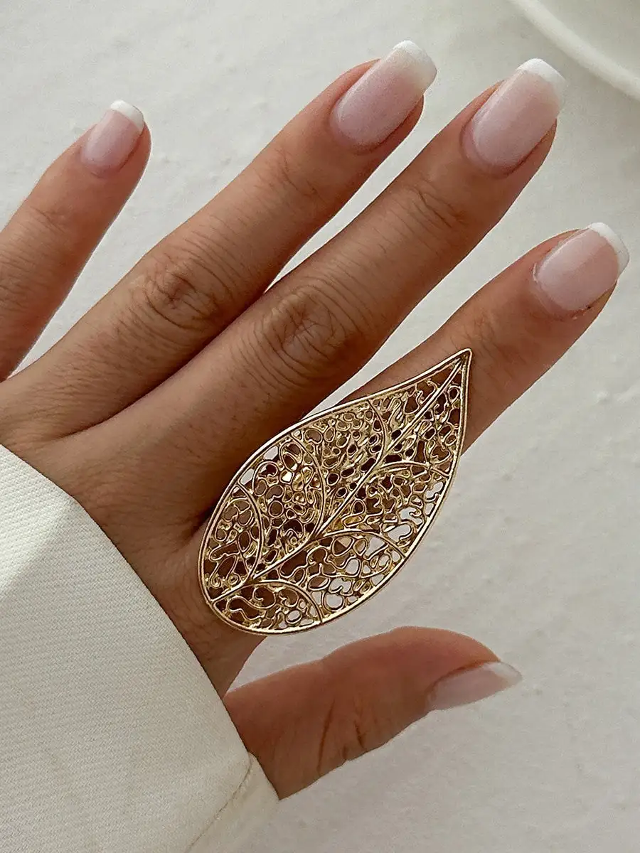 Leaf Motif Ring