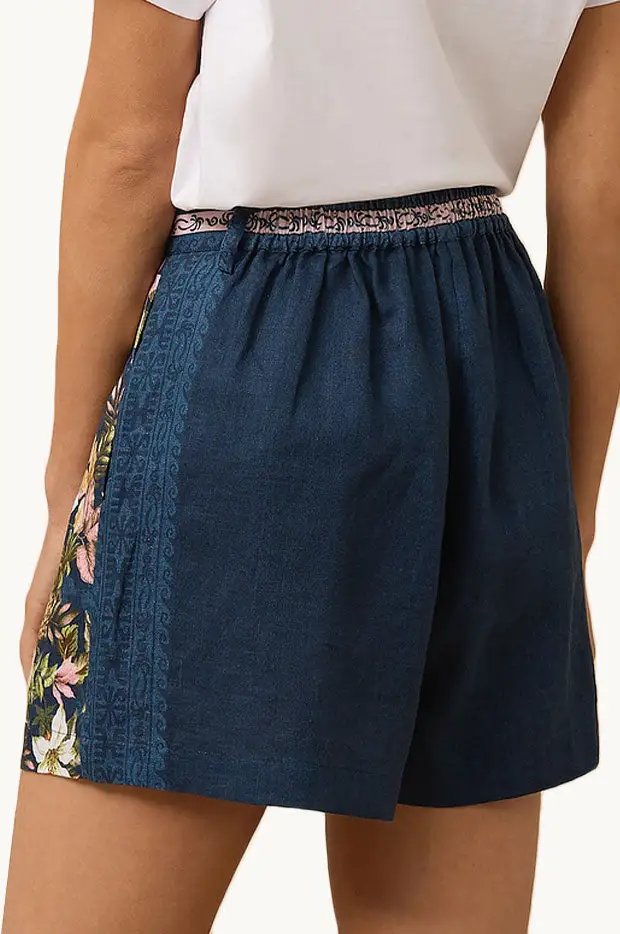 Pleated Linen Print Shorts