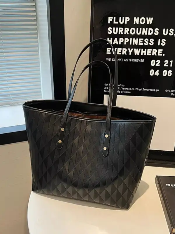 Cap Capacity Shoulder Bag