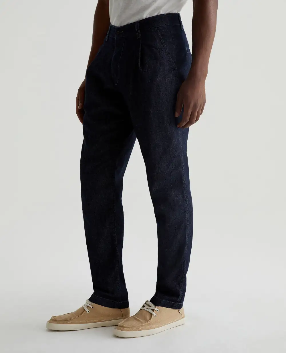 Men's Tapered Stretch Jeans