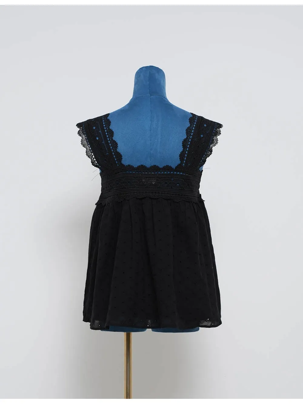 Chic Lace Embroidery Trim Sleeveless Babydoll Top