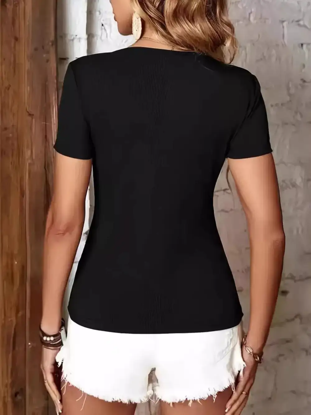 Understated Refined Short-Sleeve T-Shirt