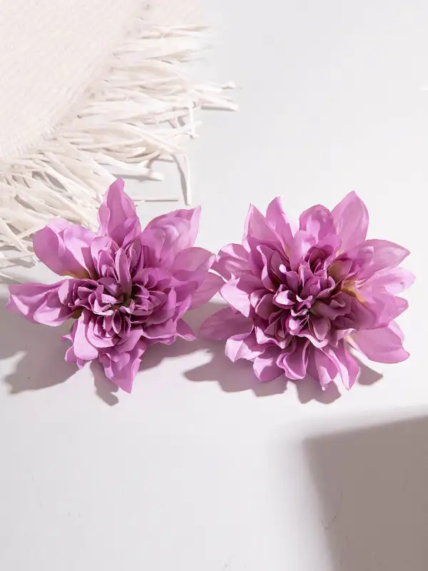 Chic Vintage-Inspired Drop Earrings