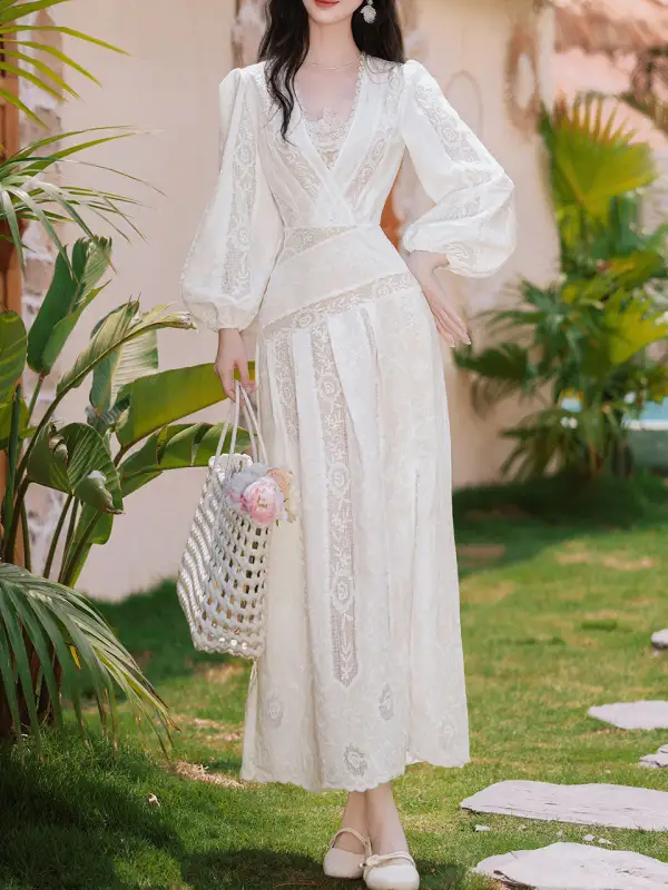 Lace V Neck Swing Swing Dress