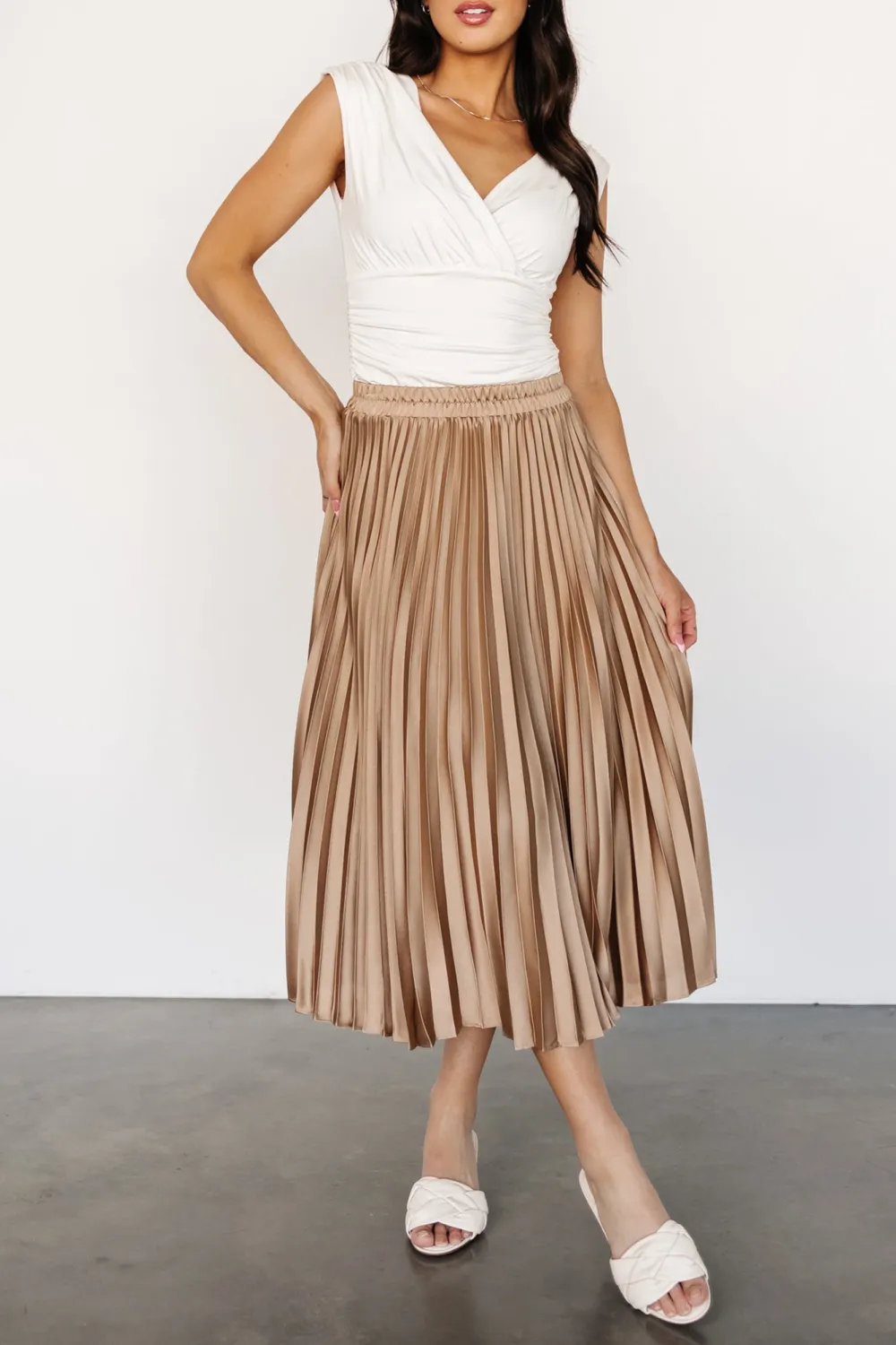 Minimalist Elegant Silk-Like Skirt