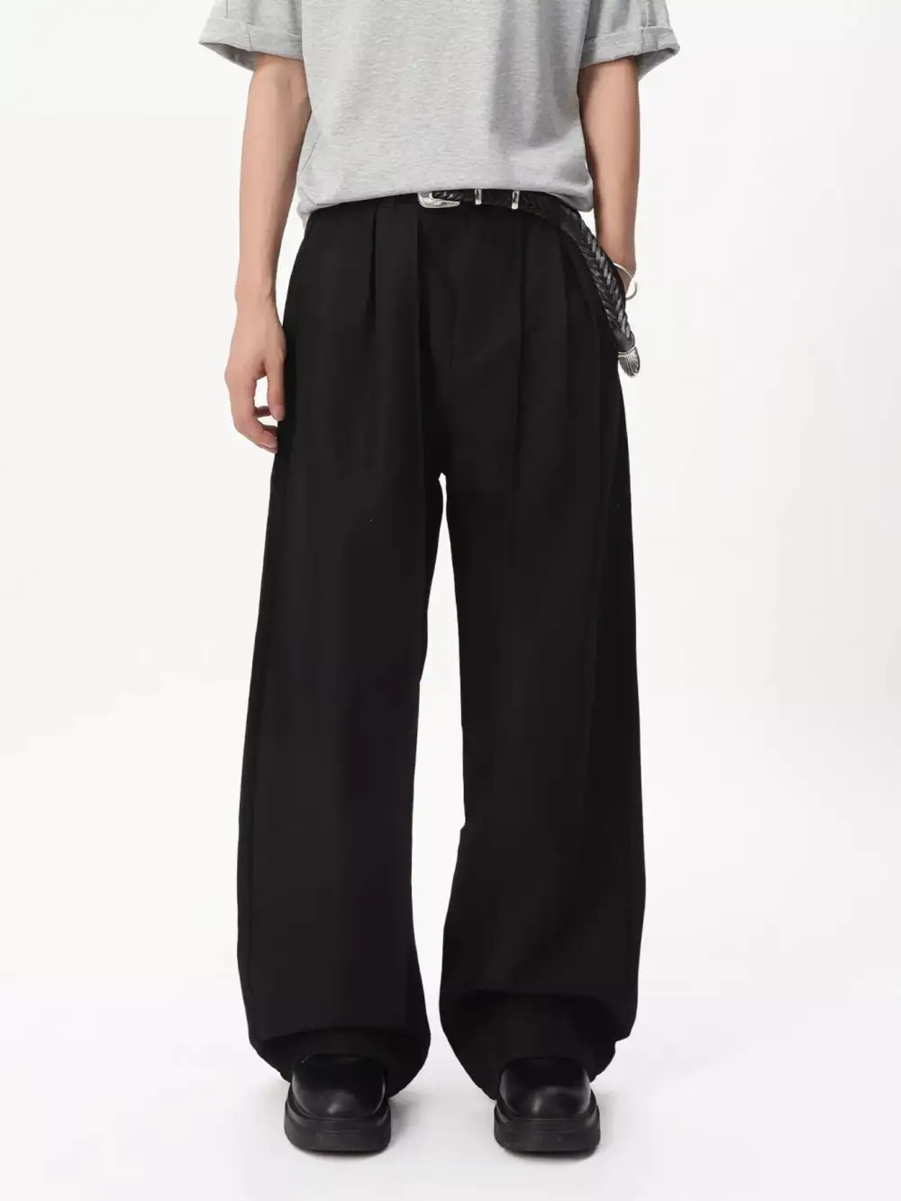 Modern Men's Wide Leg Pleated Pants