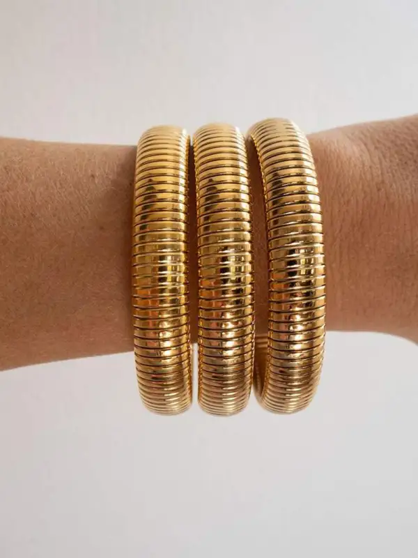 Open Ribbed Bracelet