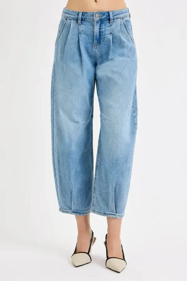 Modern Mid Rise Wide Leg Jeans