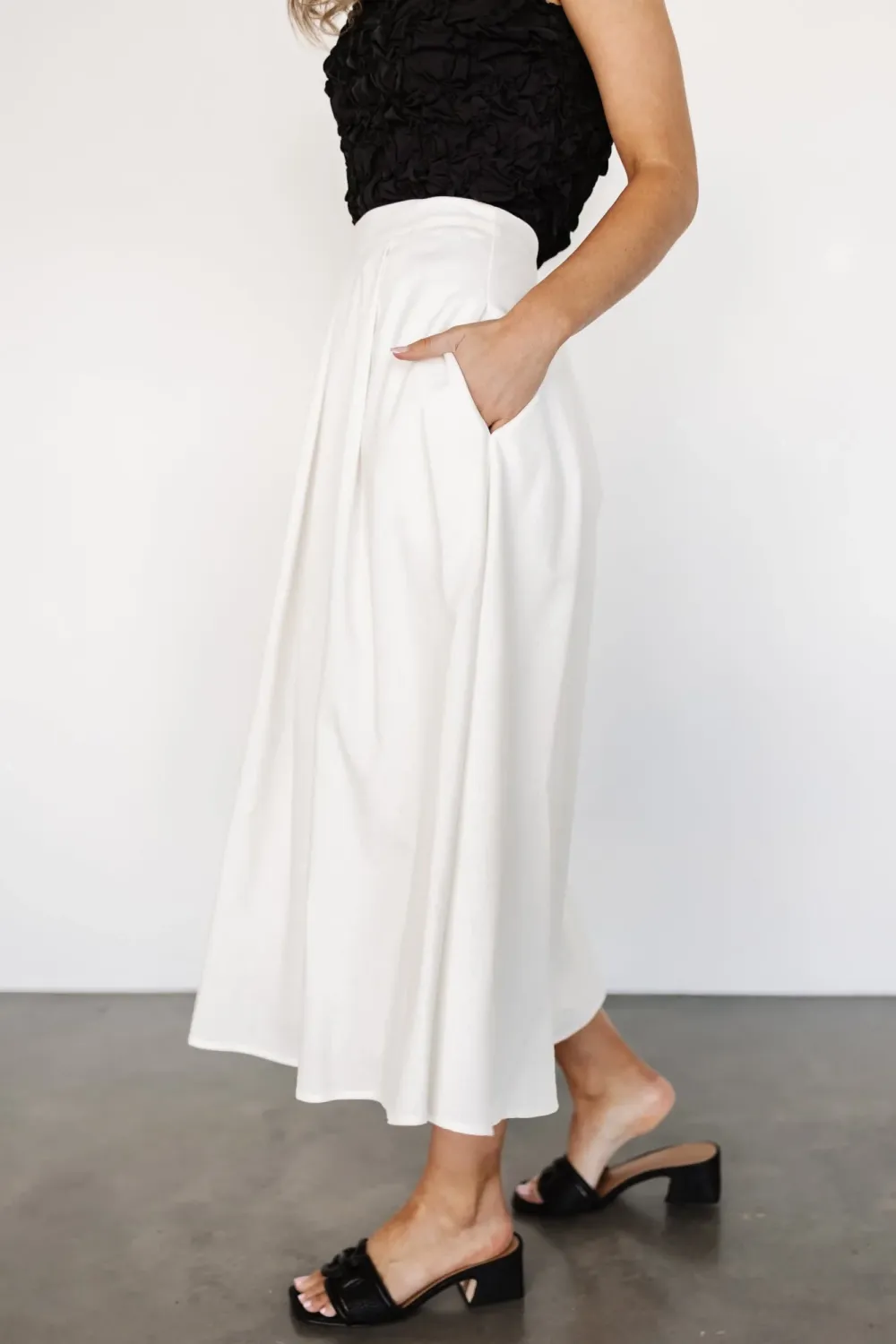 High-Waisted Versatile Slimming Skirt