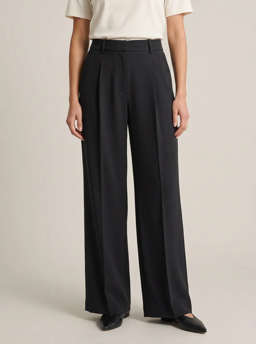 Versatile Wide-Leg Pleated Solid Women's Wide-Leg Pants