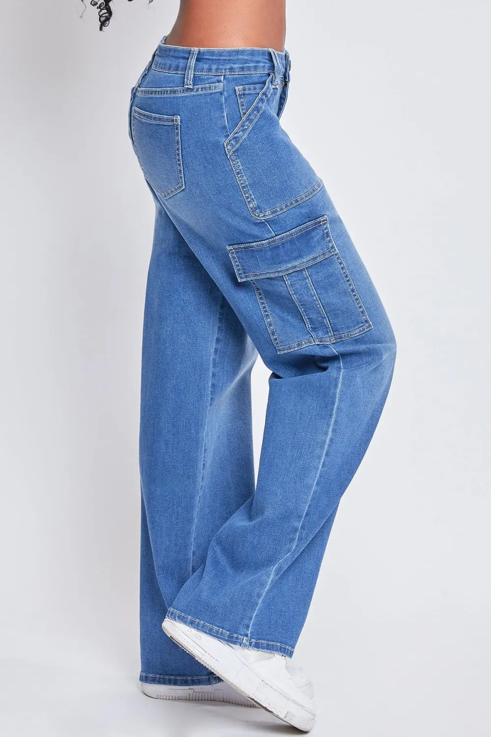 Low Rise Relaxed Cargo Jeans