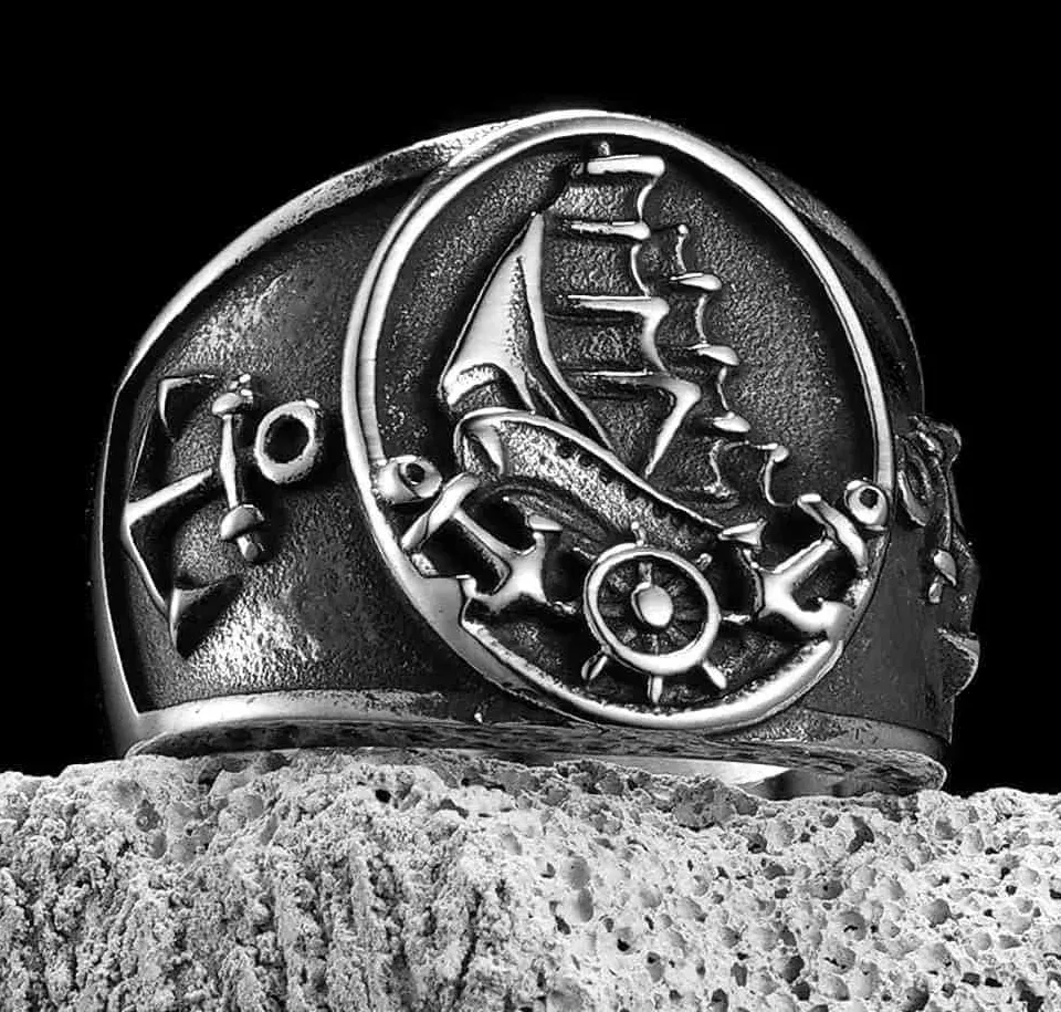 Men's Anchor Ring Navigator