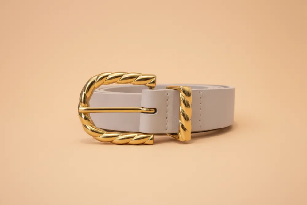 Sculpted Buckle Waist Belt