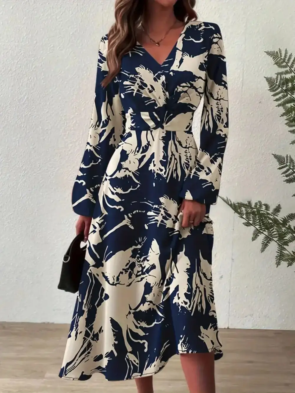 Structured Shape Printed Long Sleeve Midi Dress