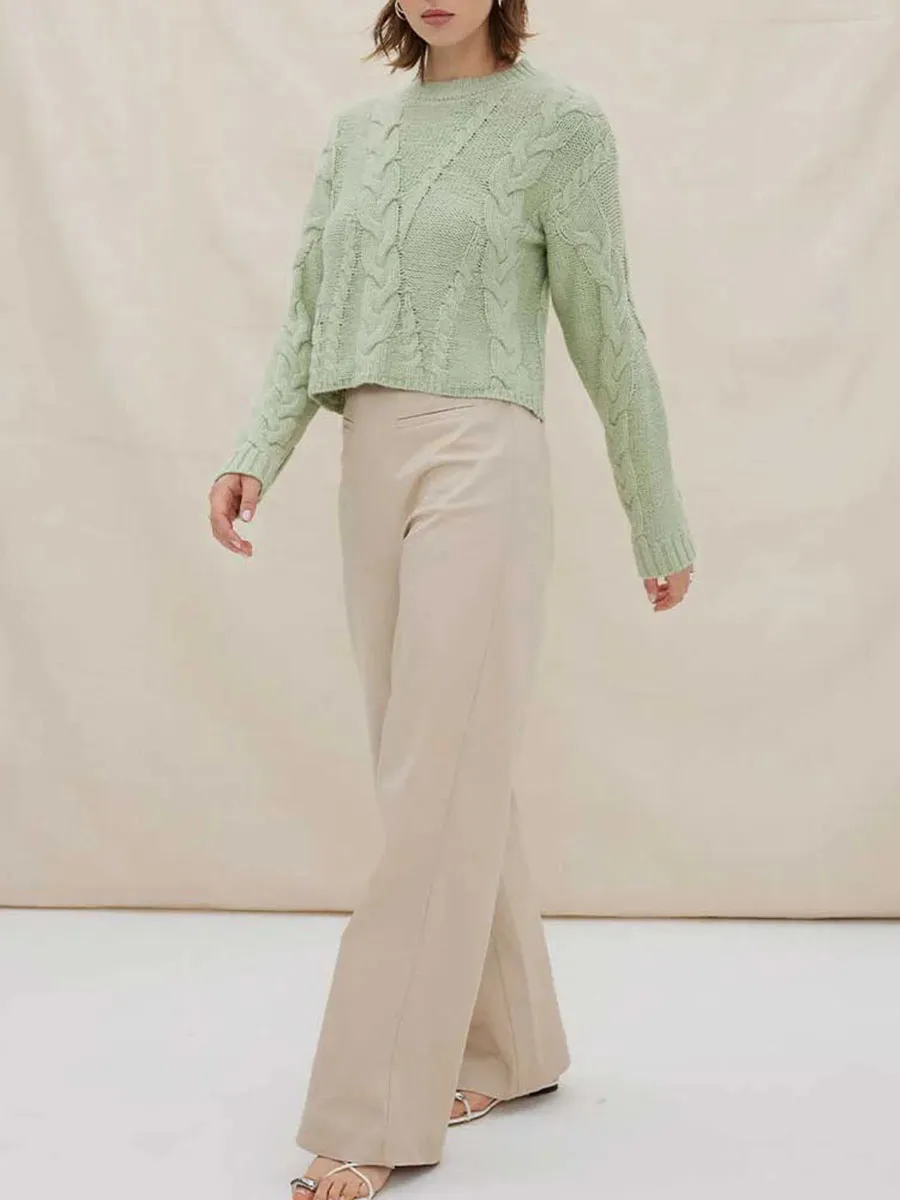 CABLE-KNIT ROUND NECK SWEATER