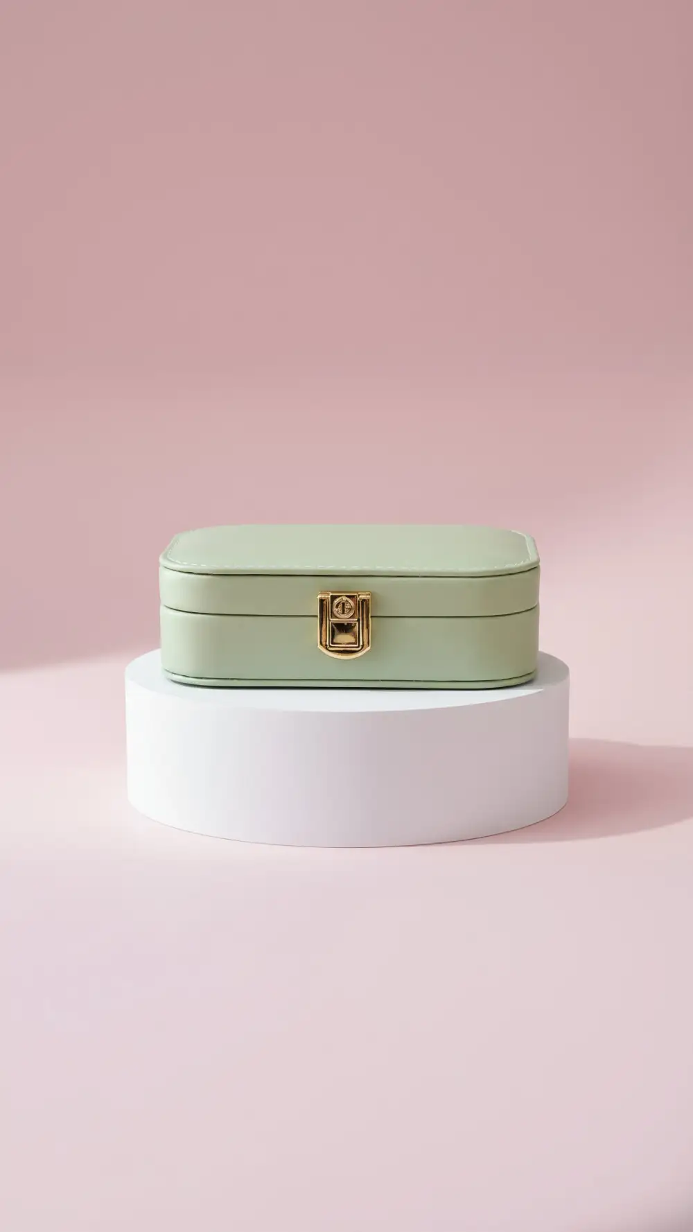 Delicate Jewelry Display Organizer