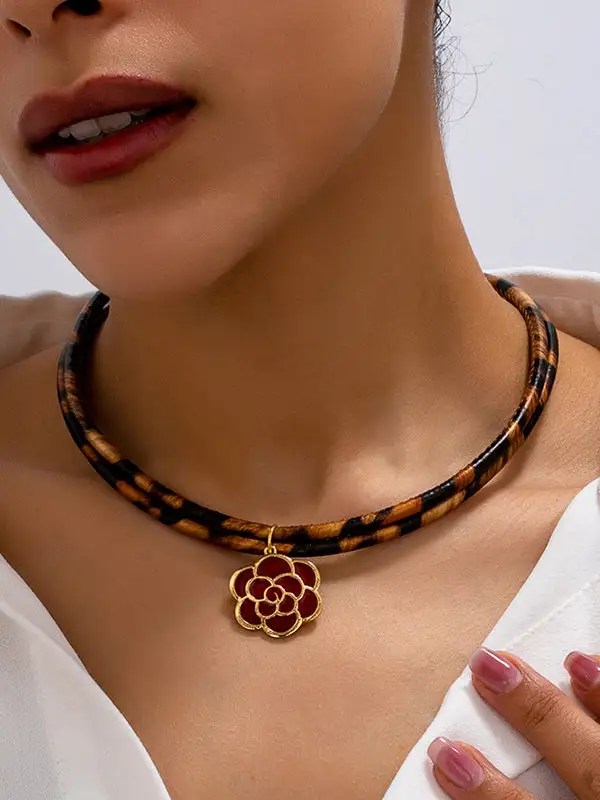 Double Layer Layered Floral Leopard Necklace
