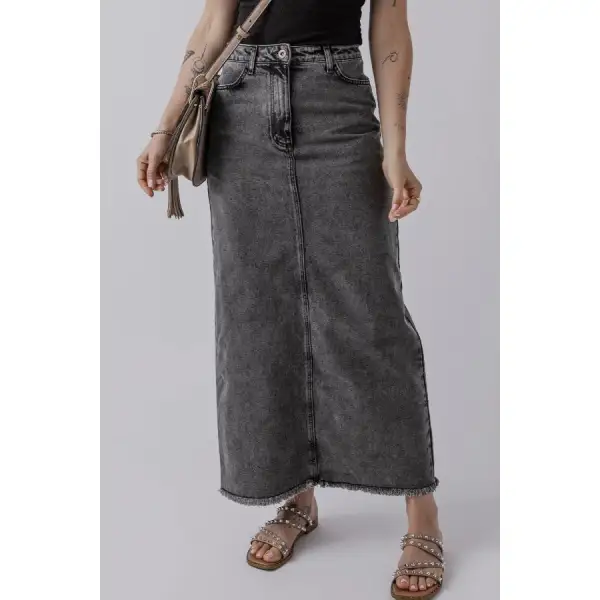 Raw Hem Midi Denim Skirt with Pockets