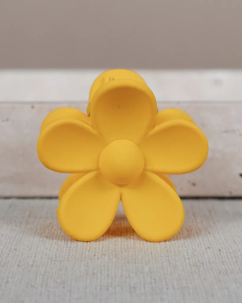 Refined Flower Hair Clip