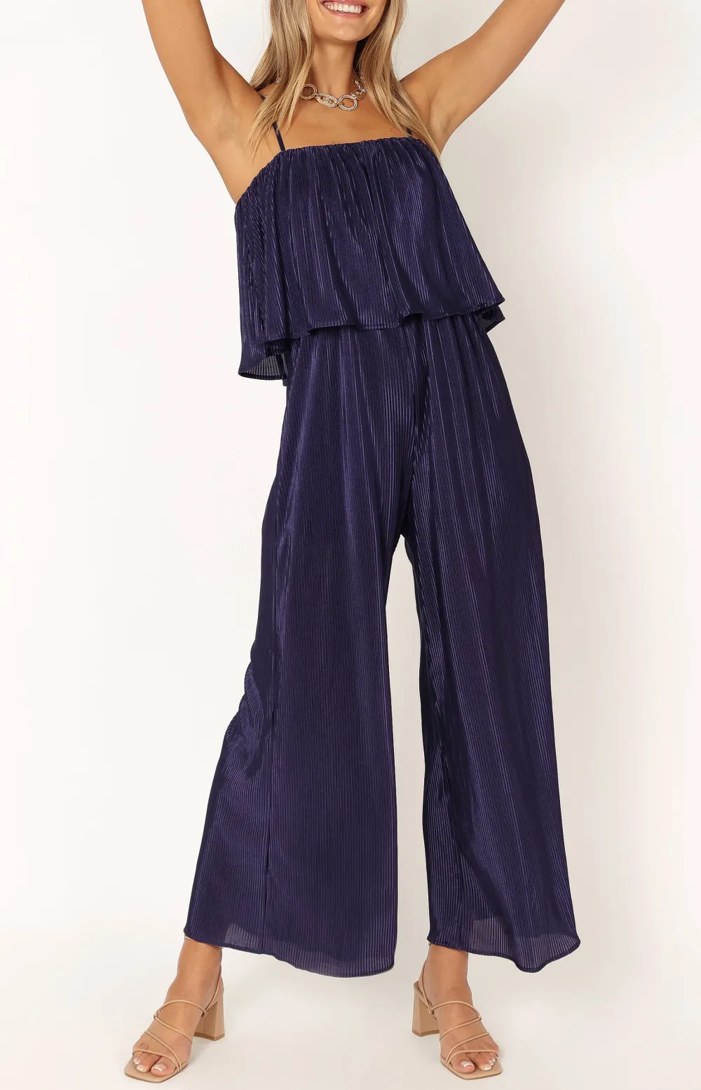 Refined Sleeveless Jumpsuit