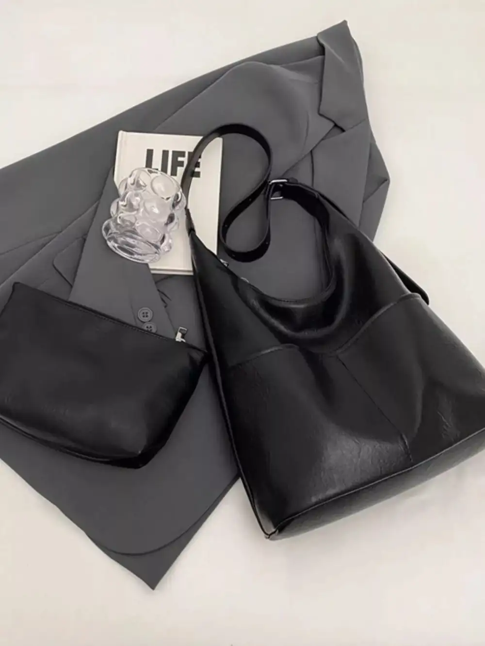 Easygoing Adjustable Strap Shoulder Bag