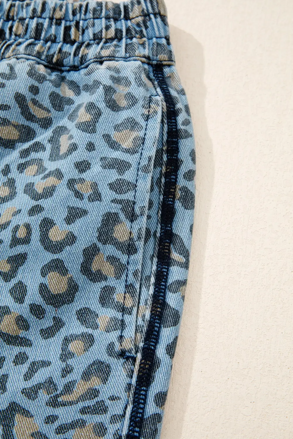 Minimal Collared Denim Jeans
