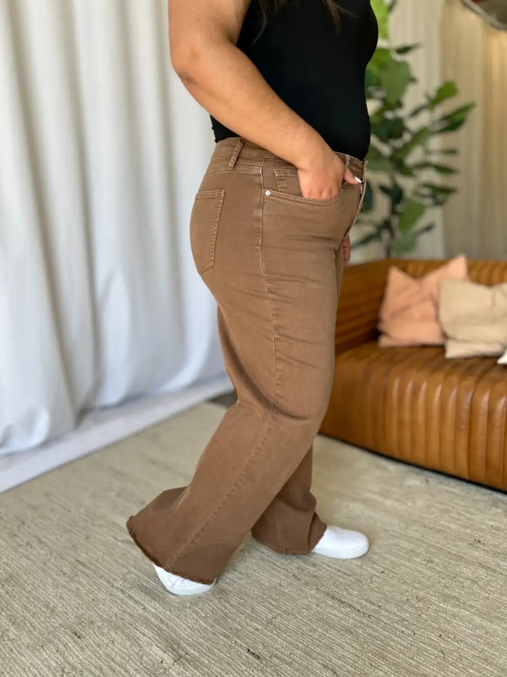 Lightweight Feel Comfy Denim Jeans