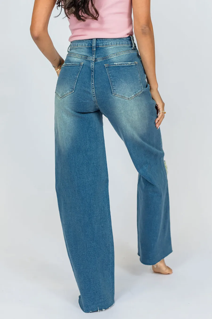 Fashionable Medium Wash Wide Leg Jeans