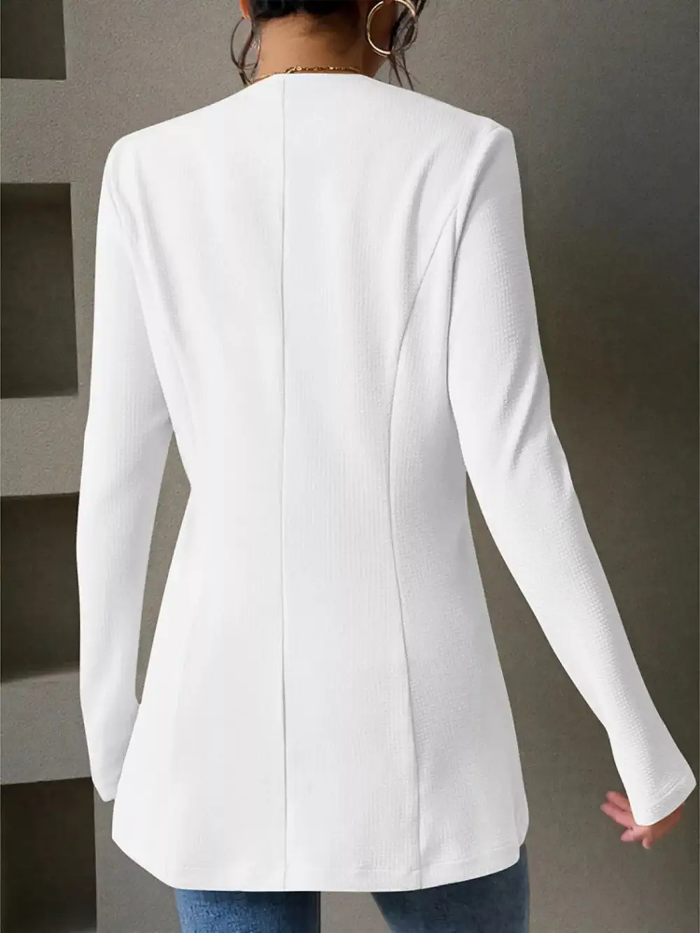 Modern Single-Button Long-Sleeve Blazer