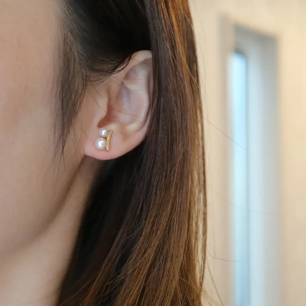 Double Pearl Bar Stud Earrings