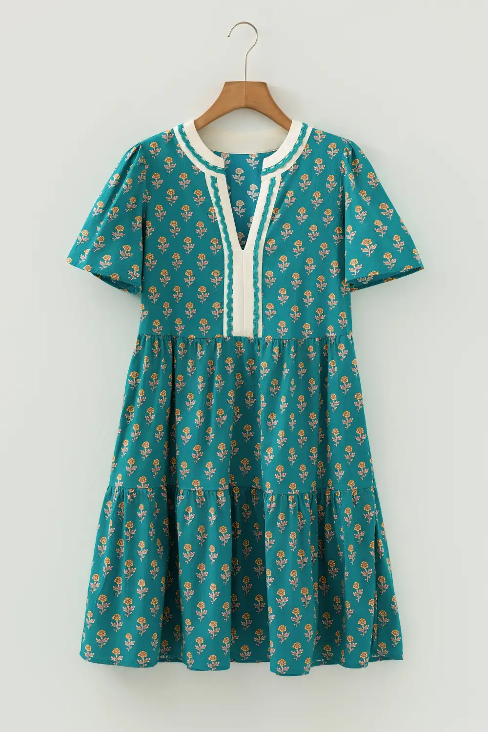 Lightweight Feel Floral V Neck Short Sleeve Dress