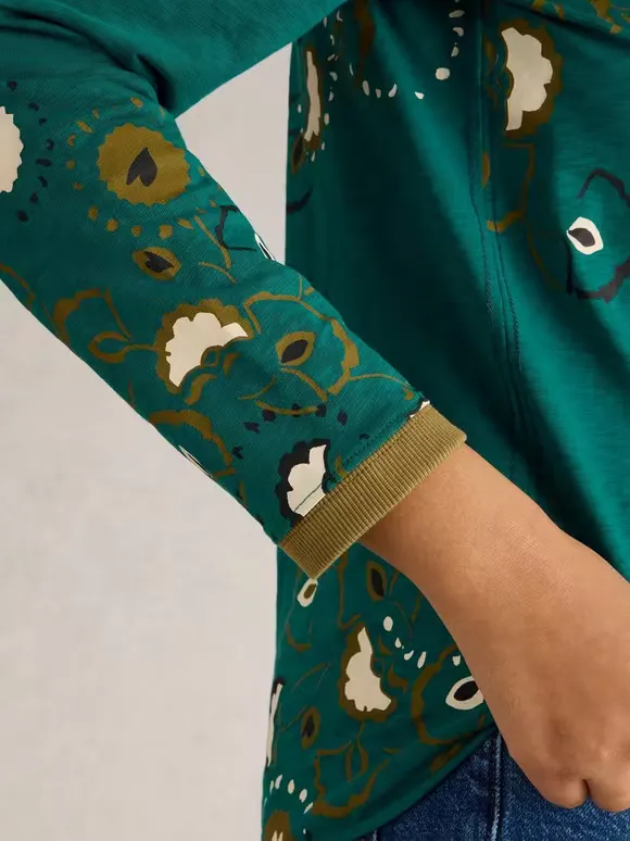 Crew Neck Art Graphic T-Shirt