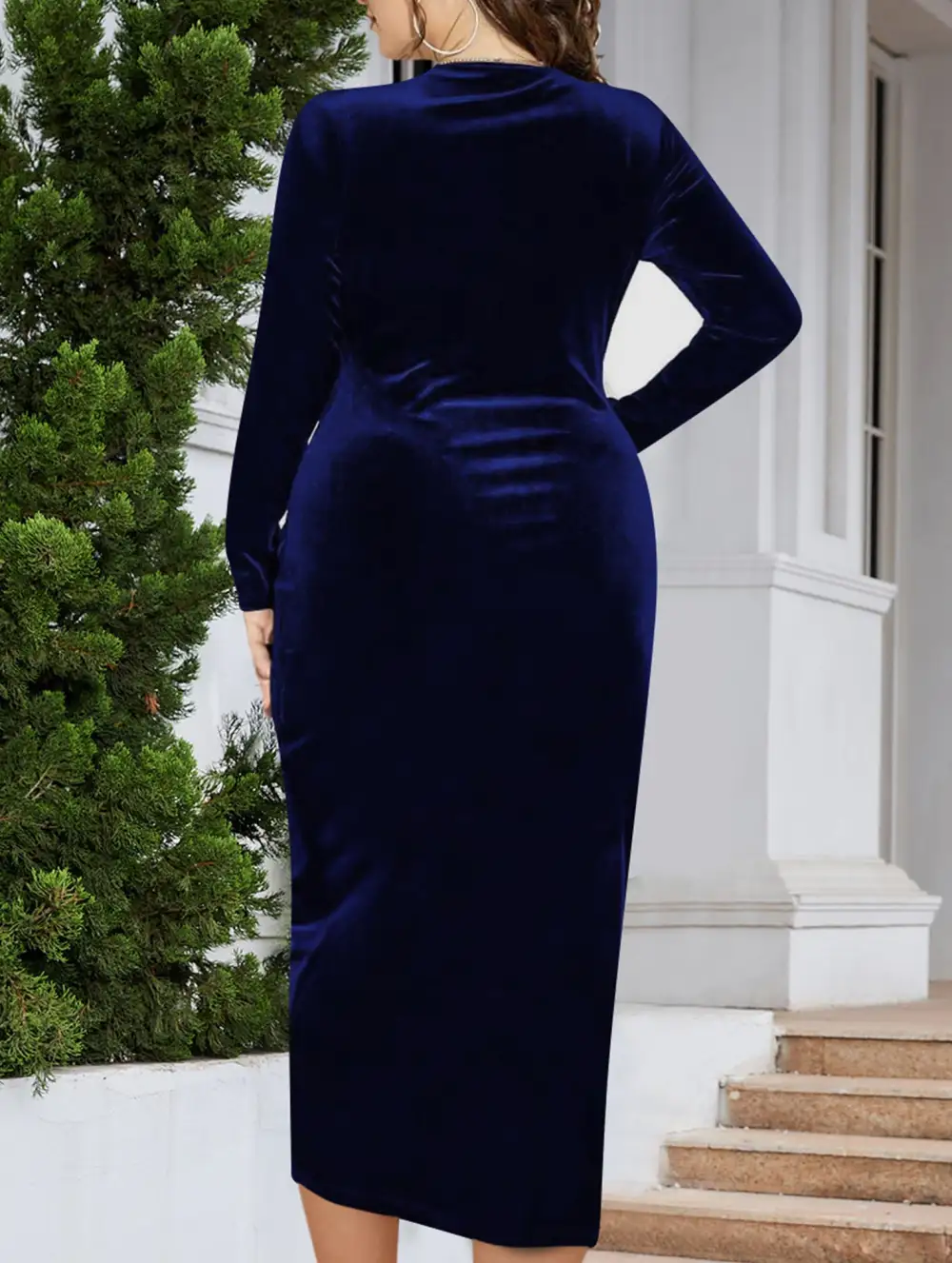 Plus Size Ruched V-Neck Fitted Dress