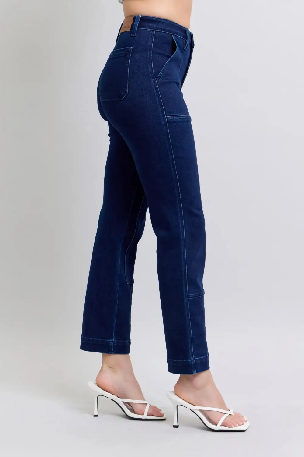Cropped Washed Pocketed Stretch Straight Leg Jeans