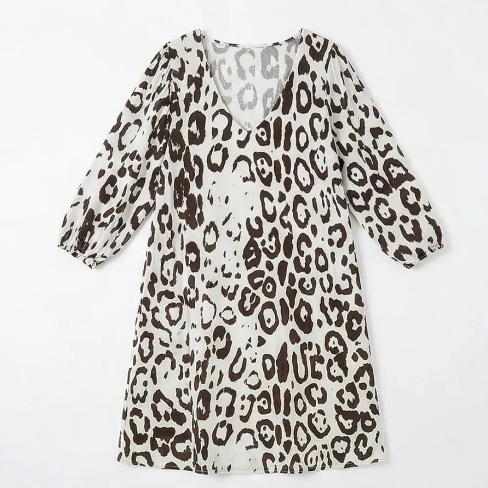 V Neck Pocket Printed Midi Dress