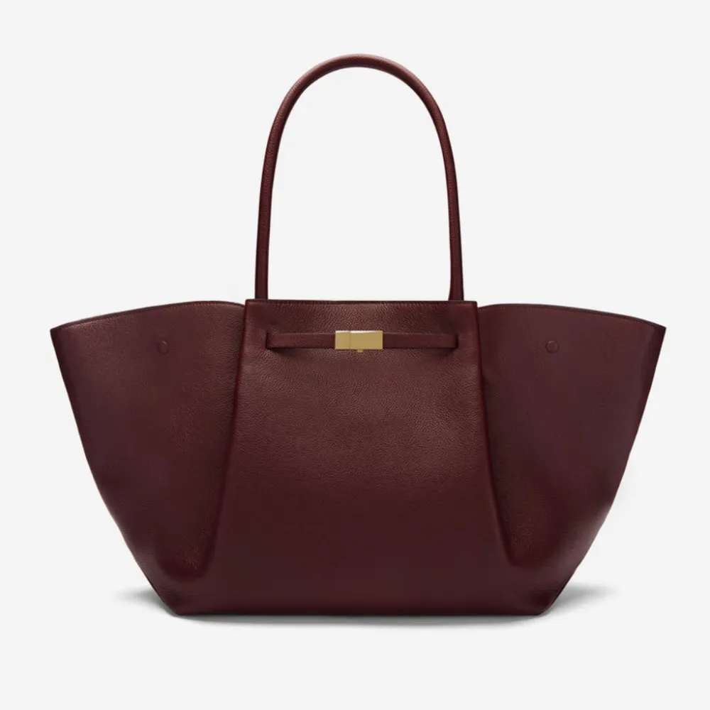 Minimal Soft Grain Handbag
