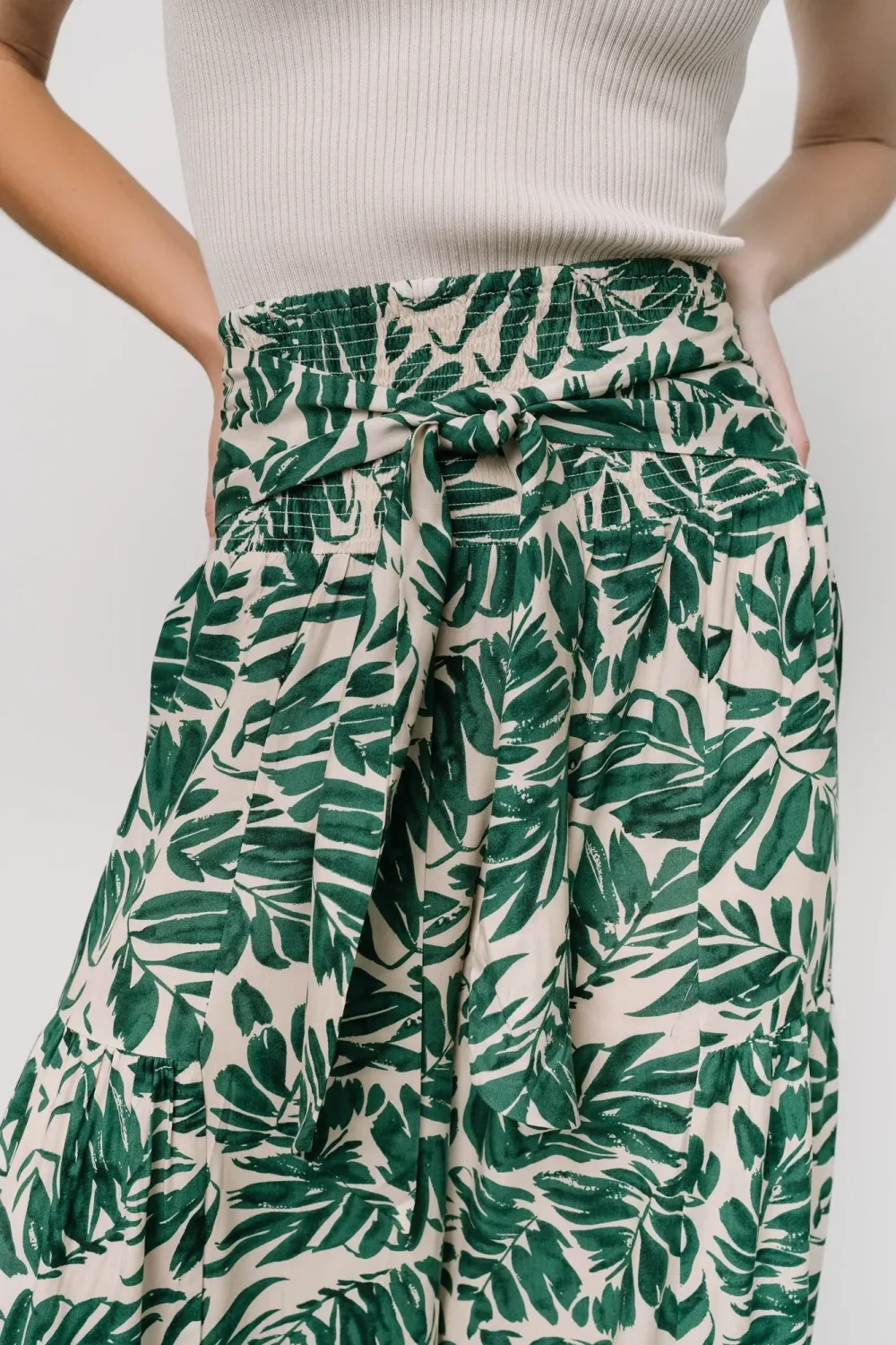 Lightweight And Elegant Versatile Slim-Fit  Pants