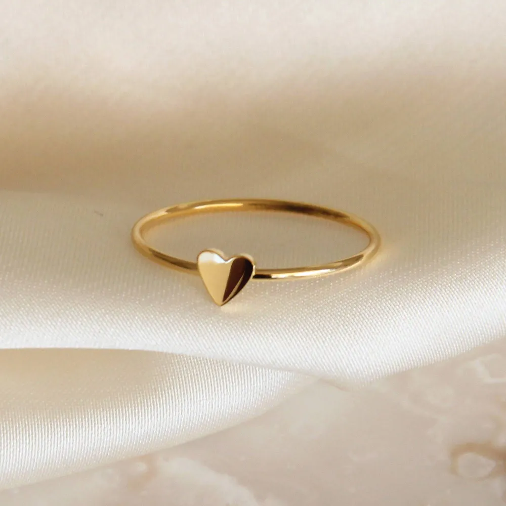 Simple Heart Motif Ring