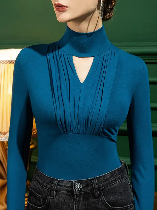 Long Sleeve Curve Fit Cutout Pleat Detail Mock Neck T-Shirt