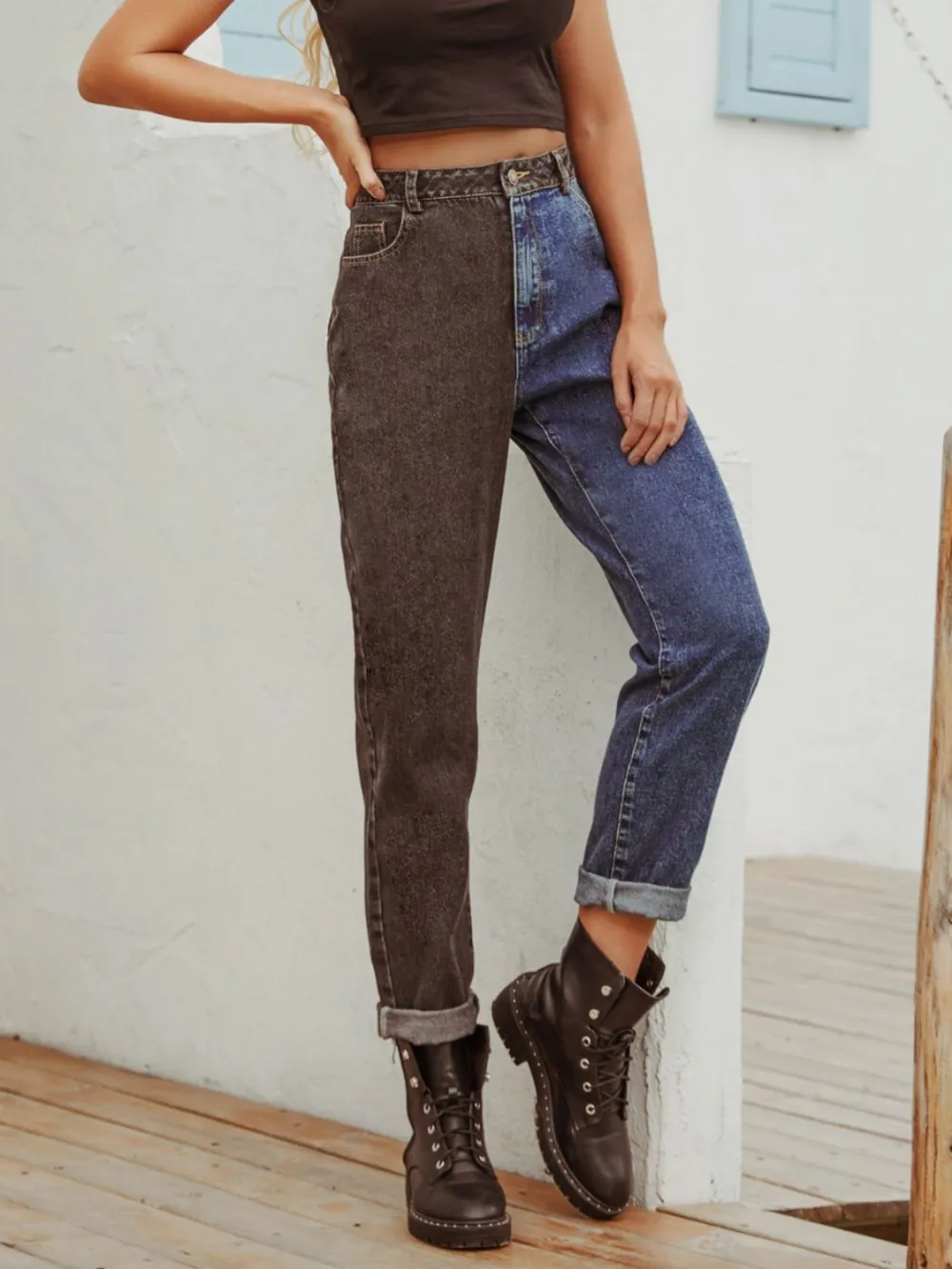 Pocketed Straight Leg Denim Jeans