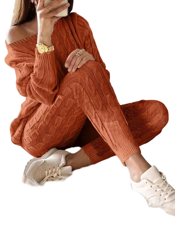 Women's Solid Sweater & Pants Set